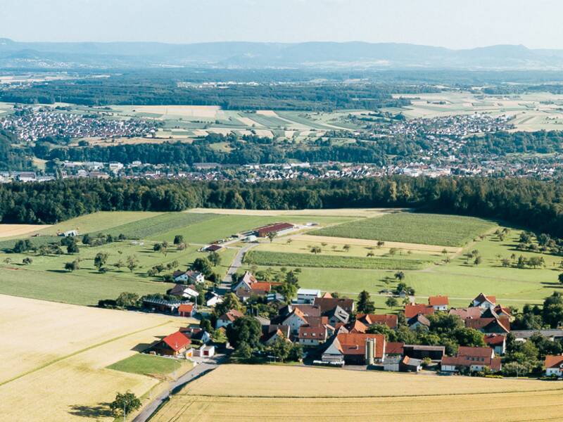 Luftbild von Krapfenreut mit Ebersbach, Bünzwanen, Sulpach, Weiler und Roßwälden im Hintergrund
