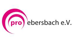 Das Bild zeigt ein Logo mit dem Schriftzug "pro ebersbach e.V." in schwarzem Text, wobei das Wort "pro" von drei rosa Kreisen umgeben ist.