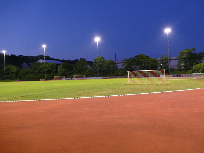 Flutlichanlage im Stadion Strut